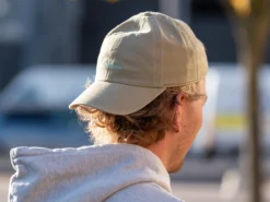 Bestickte Cap – Eigener Text