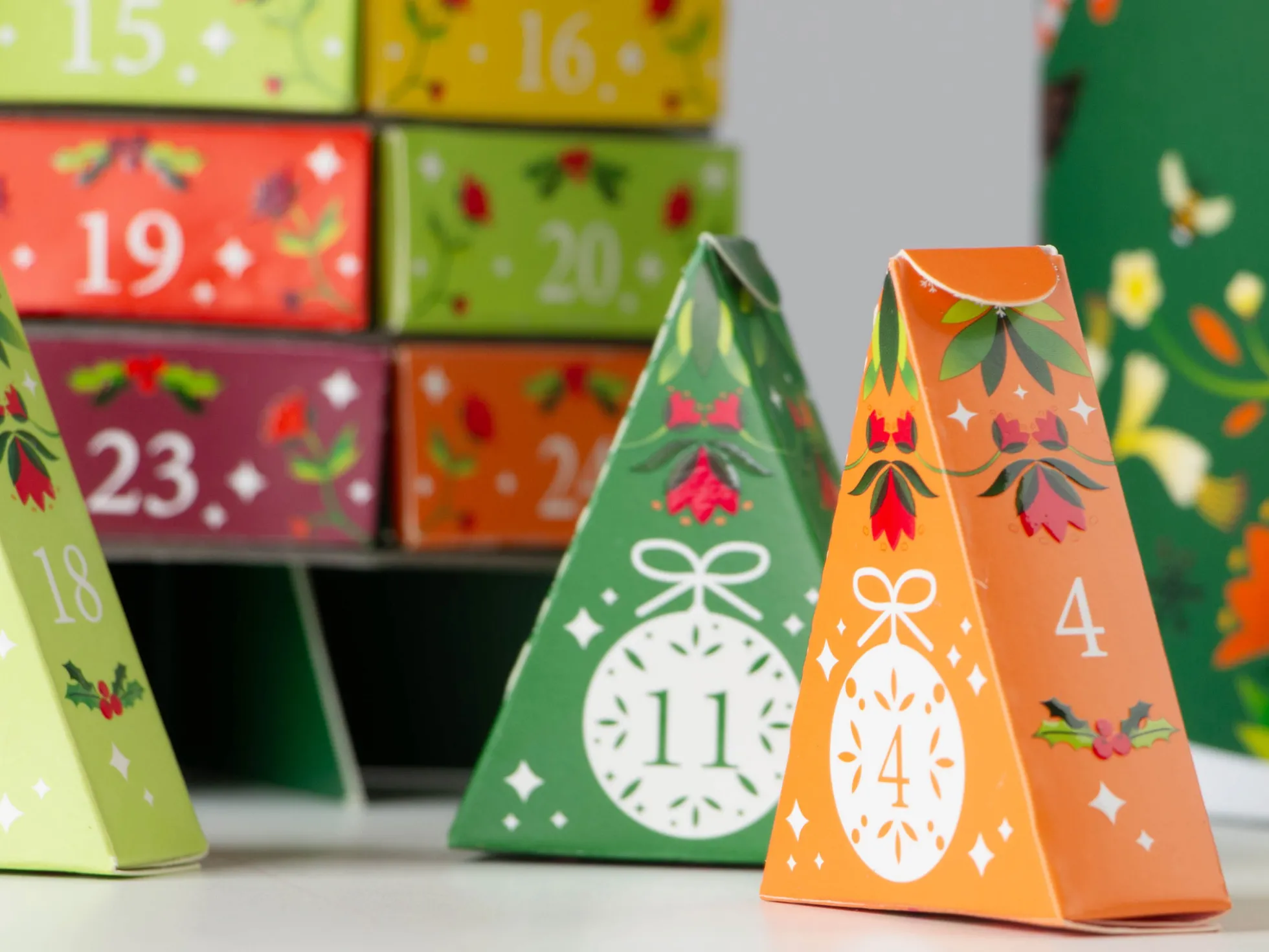 English Tea Shop Christmas Tree Teekalender