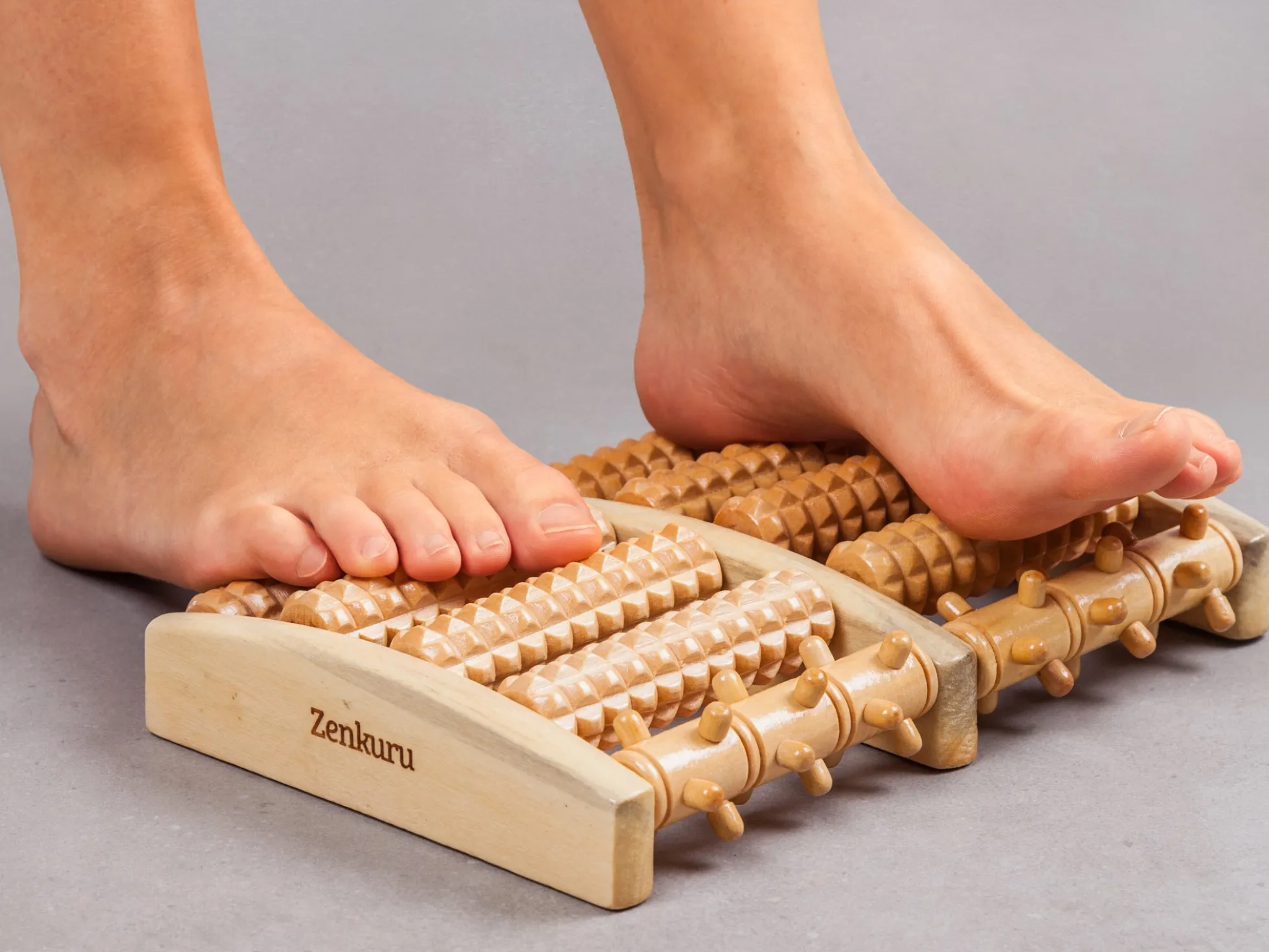 Fußmassageroller aus Holz - Zenkuru