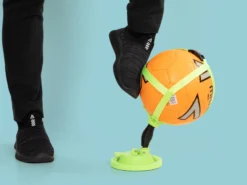 Gefederter Fußball-Techniktrainer