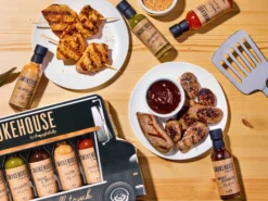Geschenkbox Grill Truck mit Grillgewürzen & scharfen Soßen – Thoughtfully