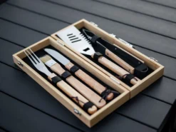 Grillwerkzeuge in Holzkiste mit Gravur – 5-teilig