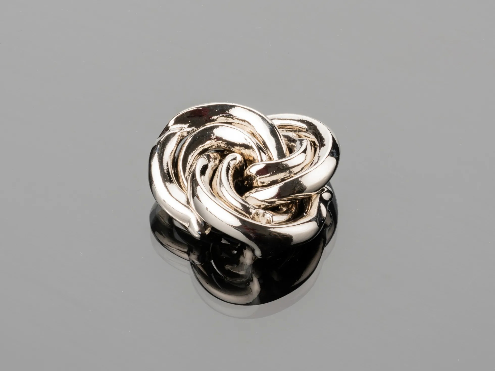 Hanayama Huzzle Puzzles Level 6