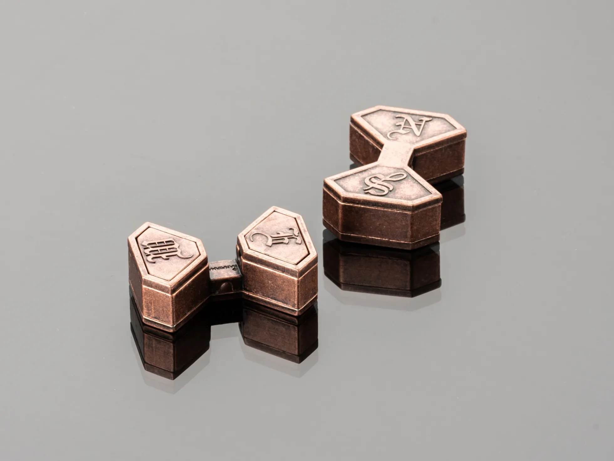 Hanayama Huzzle Puzzles Level 6