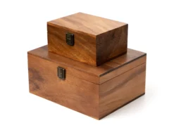 Holzkiste mit eigenem Text