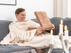 Kuscheldecke mit Ärmeln