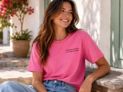 Premium T Shirt mit persönlichem Sticktext