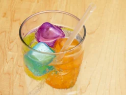 Wiederverwendbare Eiswürfel - bunt